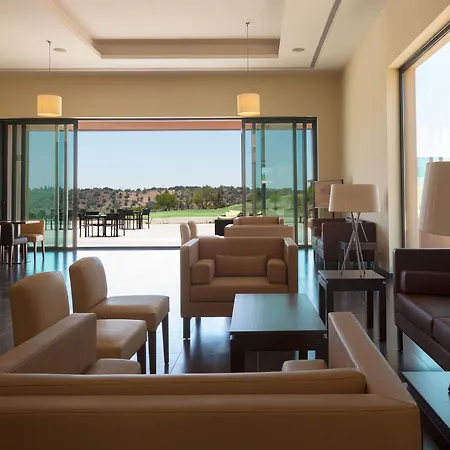 מלון Nau Morgado Golf & Country Club