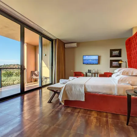 Nau Morgado Golf & Country Club Готель