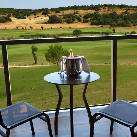 Nau Morgado Golf & Country Club Готель Портіман