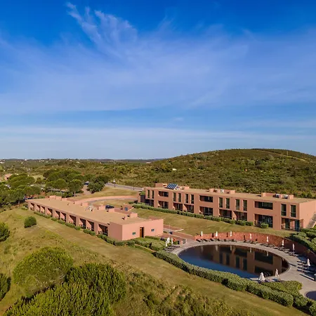 Nau Morgado Golf & Country Club Портіман