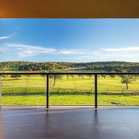 Nau Morgado Golf & Country Club 4*