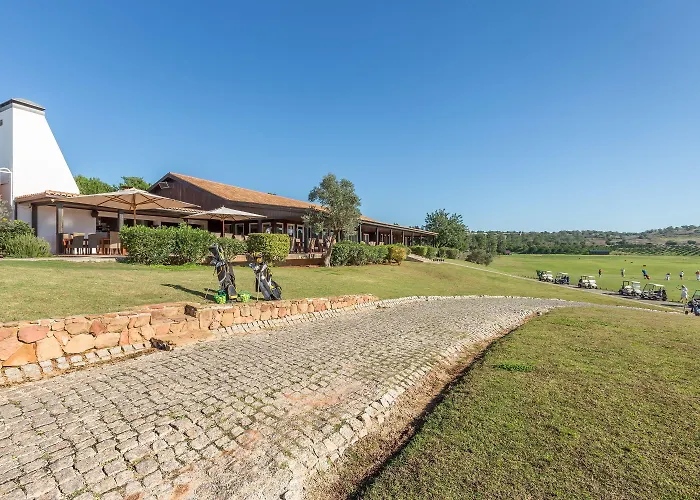 Nau Morgado Golf & Country Club Готель