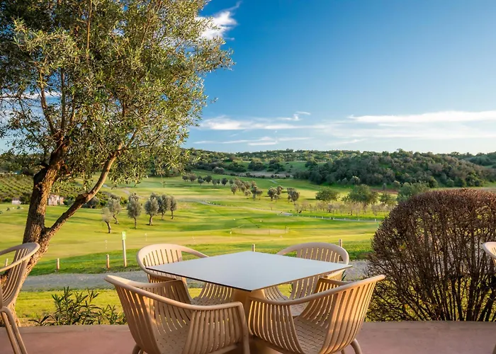 Hotel Nau Morgado Golf & Country Club 4*