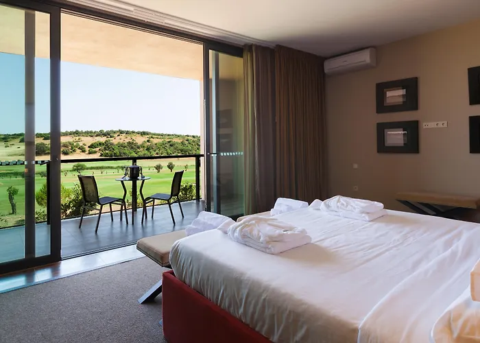 فندق Nau Morgado Golf & Country Club 4*