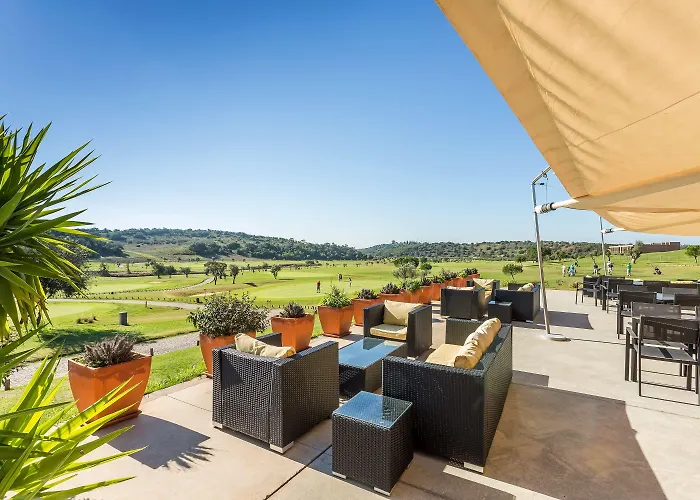 Nau Morgado Golf & Country Club بورتيماو