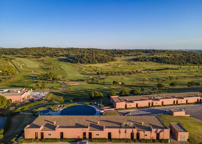 Nau Morgado Golf & Country Club فندق بورتيماو